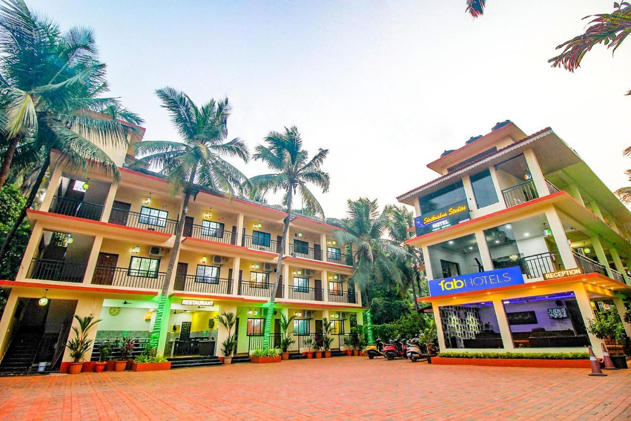 Fabescape Sk Studios With Pool & Gym, Arpora Old Goa Luaran gambar