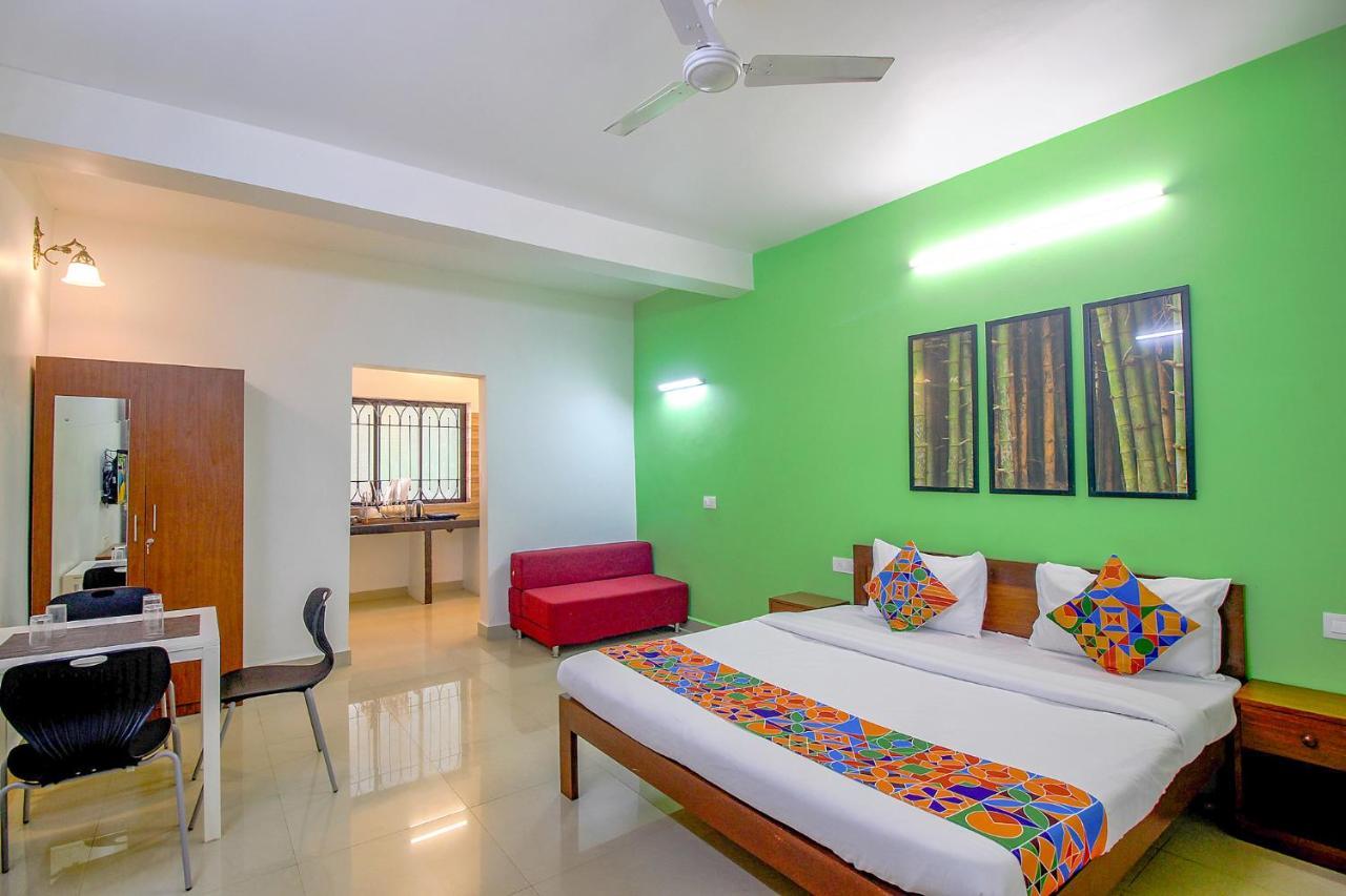 Fabescape Sk Studios With Pool & Gym, Arpora Old Goa Luaran gambar