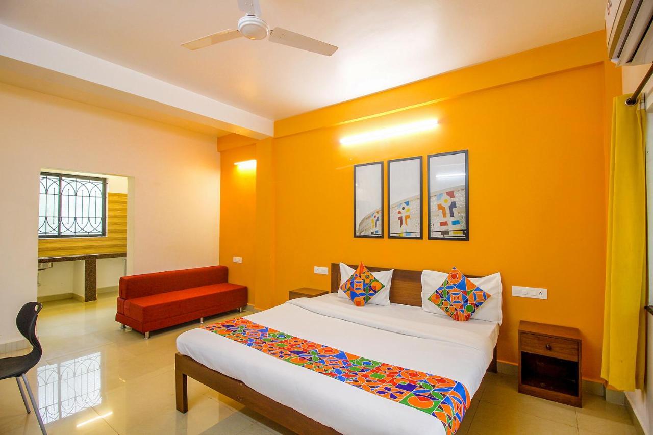 Fabescape Sk Studios With Pool & Gym, Arpora Old Goa Luaran gambar