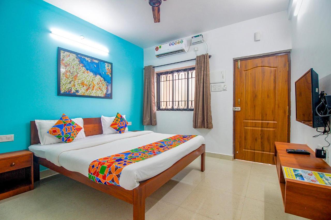 Fabescape Sk Studios With Pool & Gym, Arpora Old Goa Luaran gambar