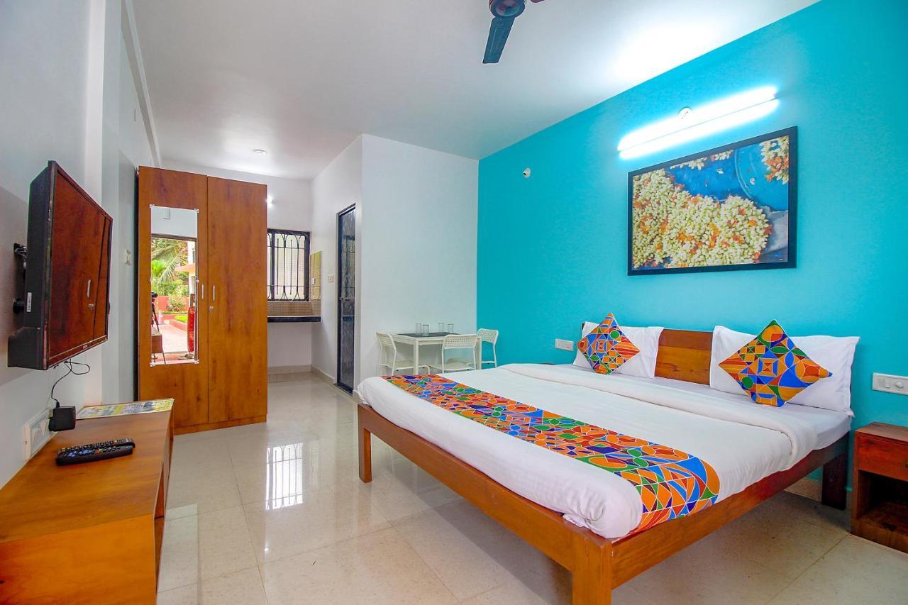 Fabescape Sk Studios With Pool & Gym, Arpora Old Goa Luaran gambar