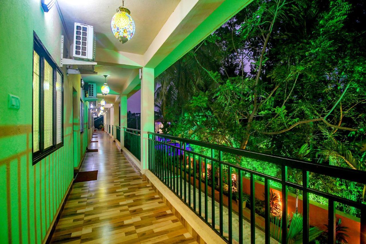 Fabescape Sk Studios With Pool & Gym, Arpora Old Goa Luaran gambar